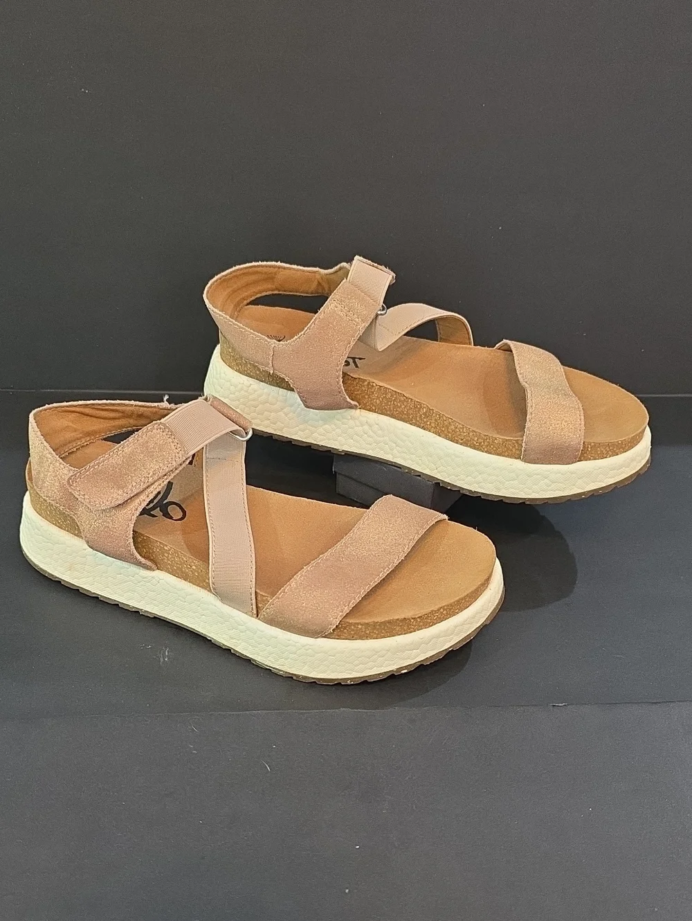 OTBT Sierra Blush Platform Comfort Sandals Size 8